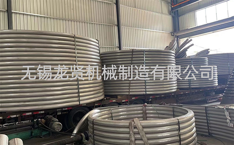 江蘇筒體半圓管哪家交貨快？龍賢：把 “急單” 變 “閃電單”，工業(yè)圈的 “準(zhǔn)時(shí)達(dá)王者”